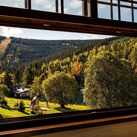 Wellness Windsor Готель Шпіндлерув-Млин
