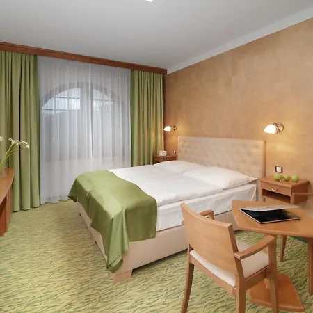 Готель Wellness Windsor 4*